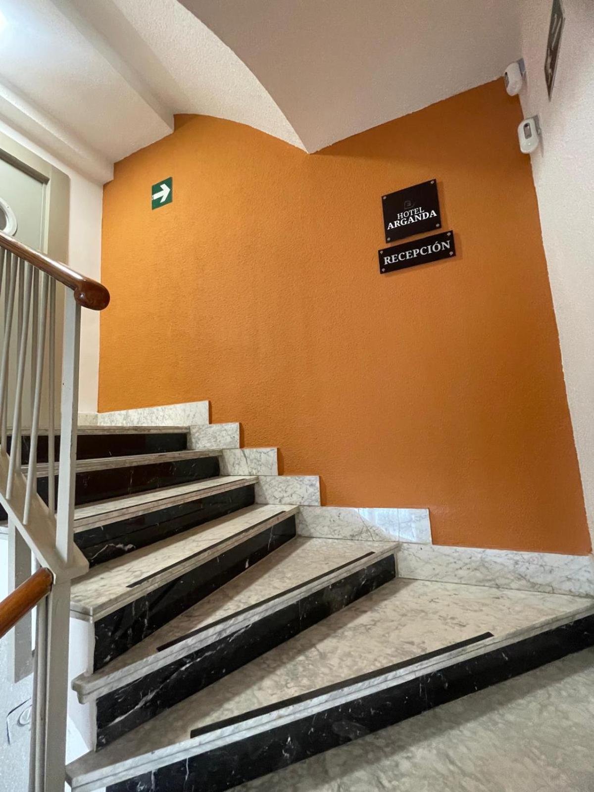 Hotel Arganda Arganda Del Rey Buitenkant foto