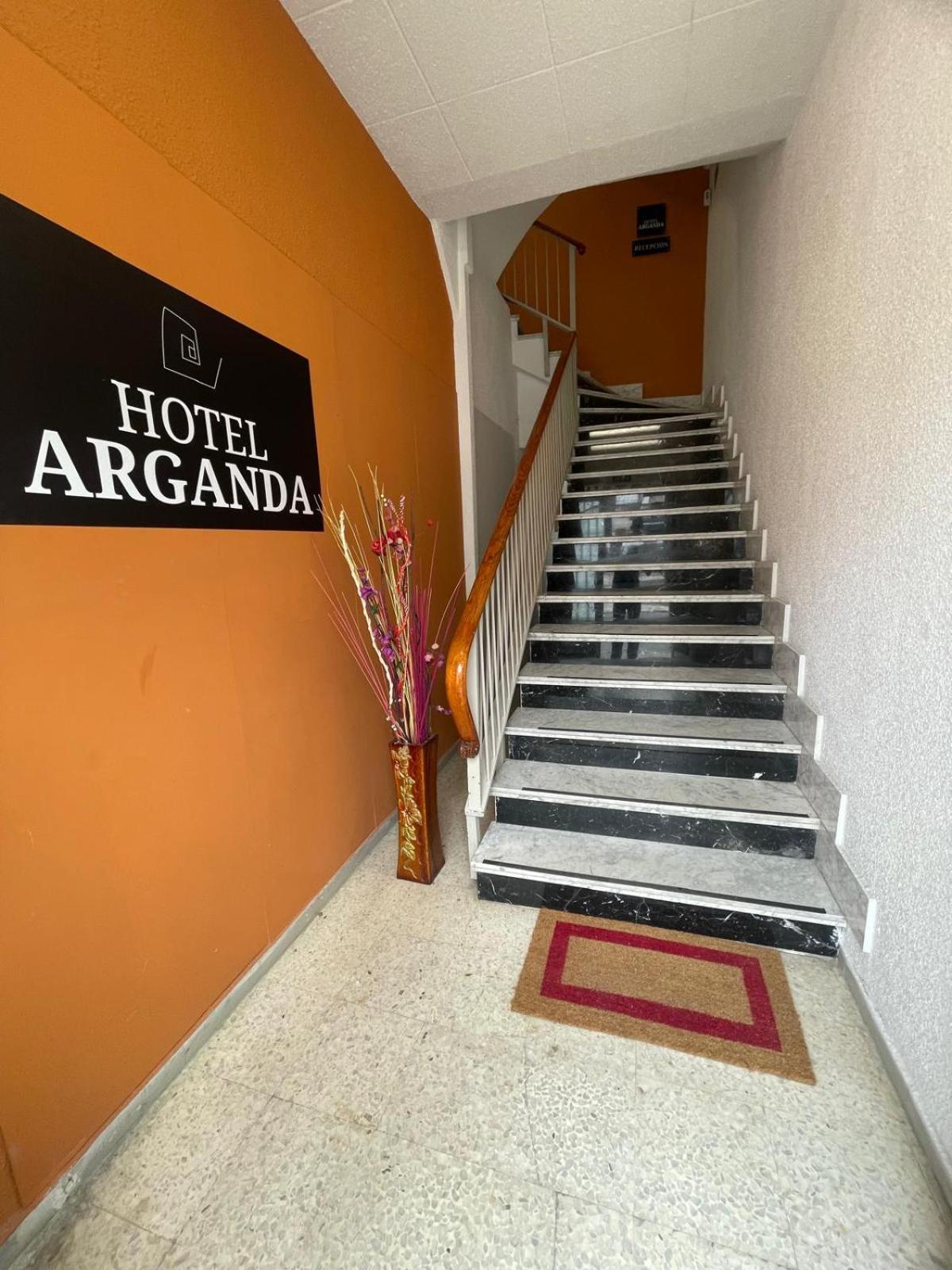 Hotel Arganda Arganda Del Rey Buitenkant foto