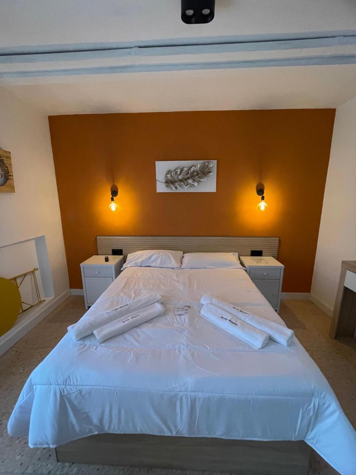 Hotel Arganda Arganda Del Rey Buitenkant foto