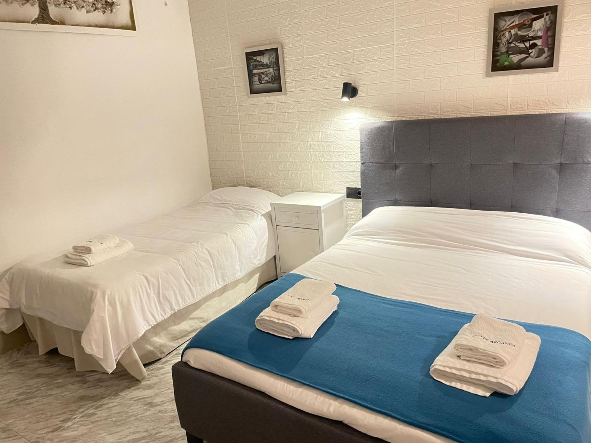 Hotel Arganda Arganda Del Rey Buitenkant foto