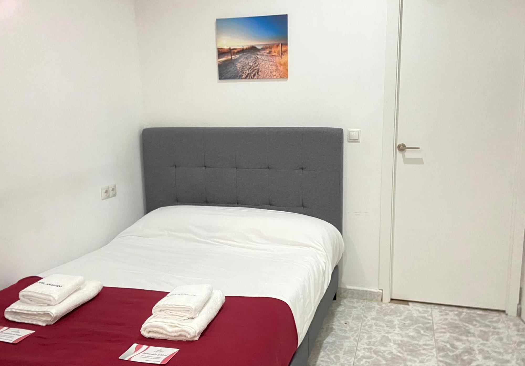 Hotel Arganda Arganda Del Rey Buitenkant foto